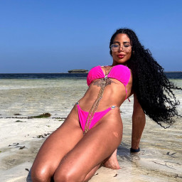 Ambar, 24