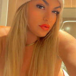 Blond Kelly, 31