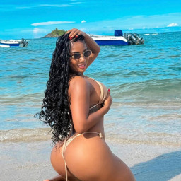 Marcela, 23