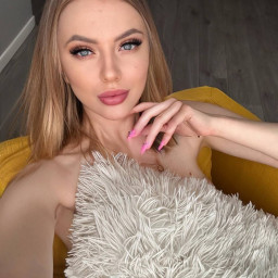 Cendy Blonde, 28