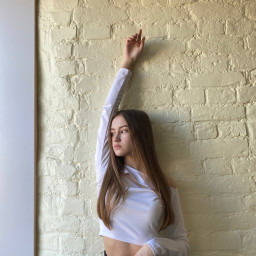 Anna, 26