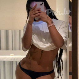 Rachelle, 26