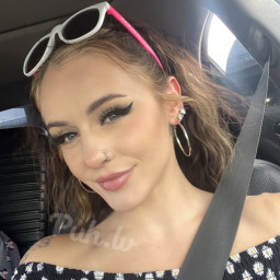 Christelle, 23