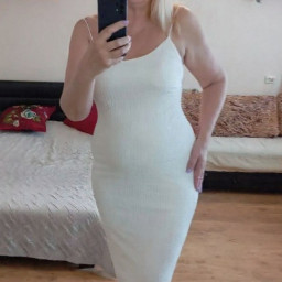 Angela6, 47