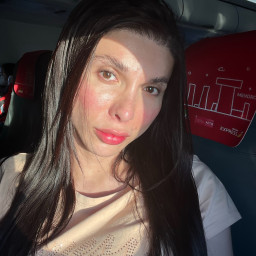TS Angie, 27