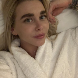 Helena, 27