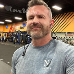Jorge, 50