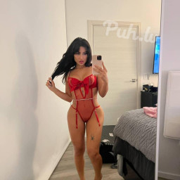 Rachelle, 27