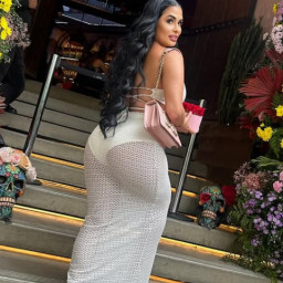 Sandra, 39