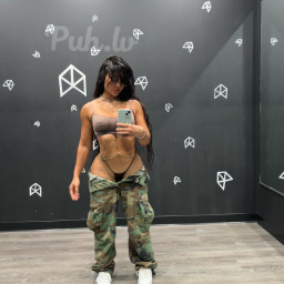 Rachelle, 26