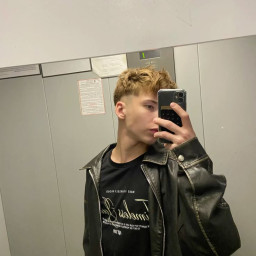 Maksims, 23