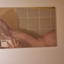 Vlad, 25